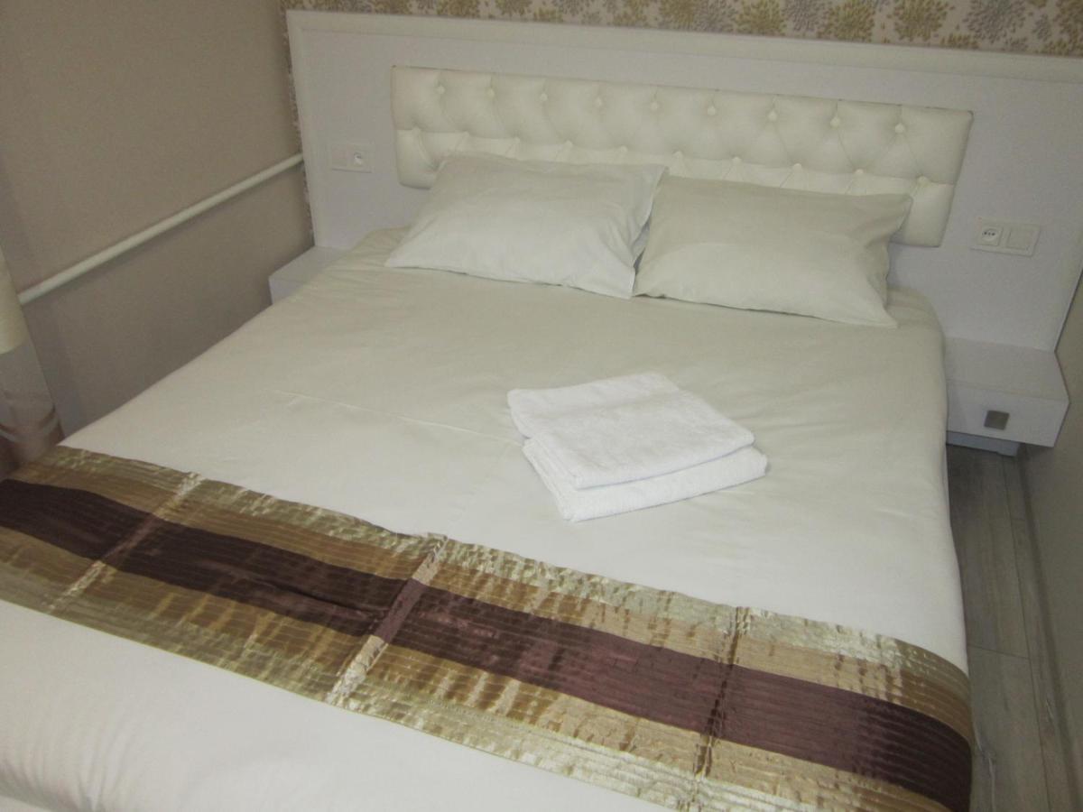 Luxuri Apartments Çernigiv Dış mekan fotoğraf